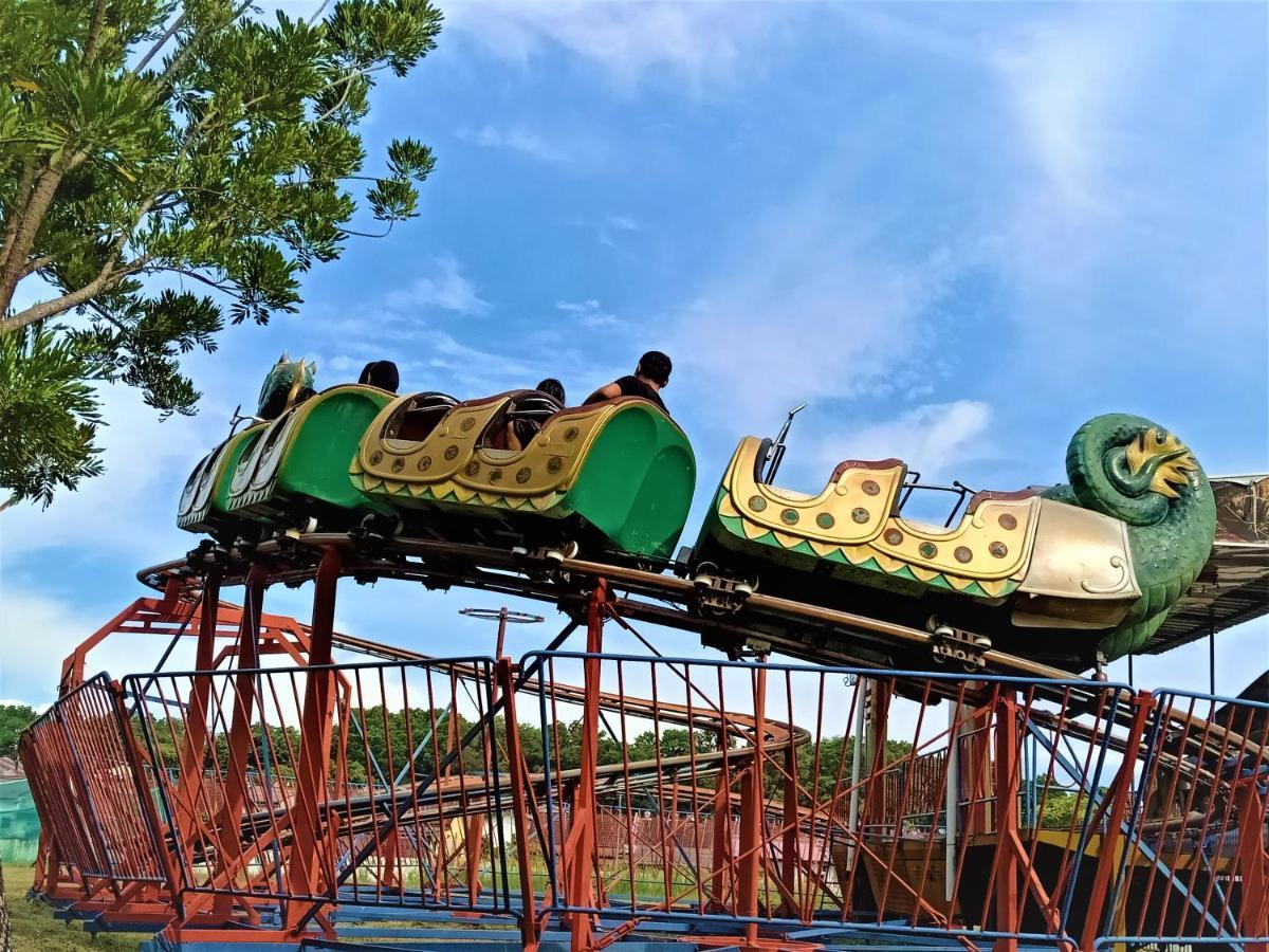Melaka Town Area Top 1 Family Lovers Water Themepark Suites By Ggm Exterior photo