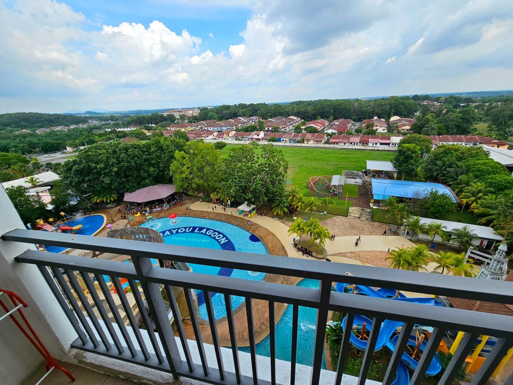 Melaka Town Area Top 1 Family Lovers Water Themepark Suites By Ggm Room photo
